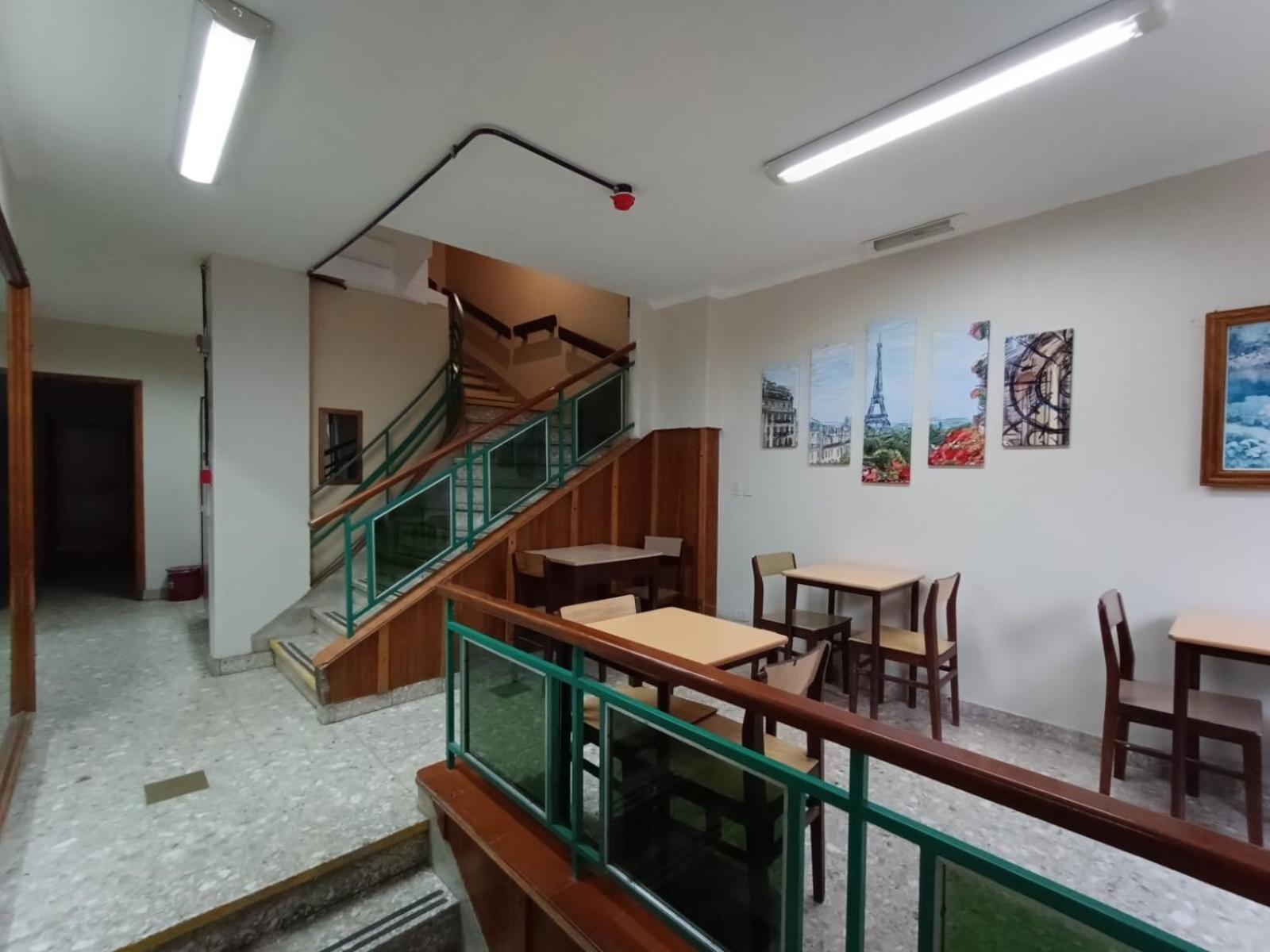 Hotel Paris — Photos 1